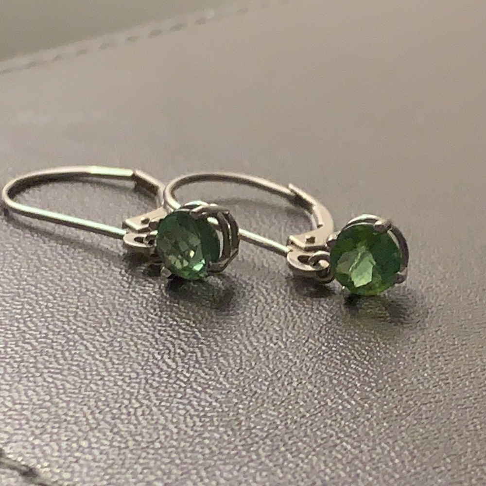 14K White gold earrings with faceted light green gems